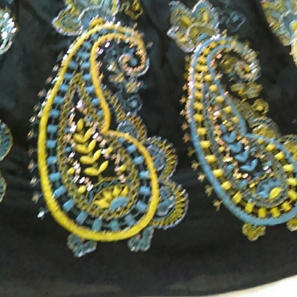 Skirt - Picture 2 of 3